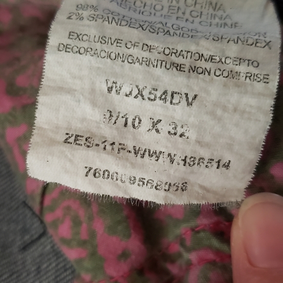 Jeans - Picture 2 of 4